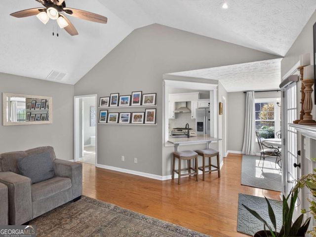 5592 Thistledown Terrace, Sugar Hill, GA 30518