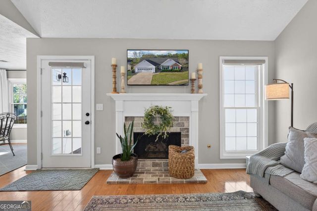 5592 Thistledown Terrace, Sugar Hill, GA 30518