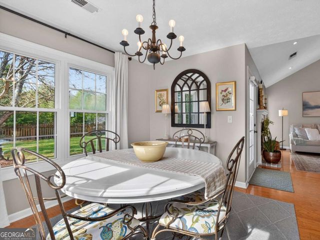 5592 Thistledown Terrace, Sugar Hill, GA 30518