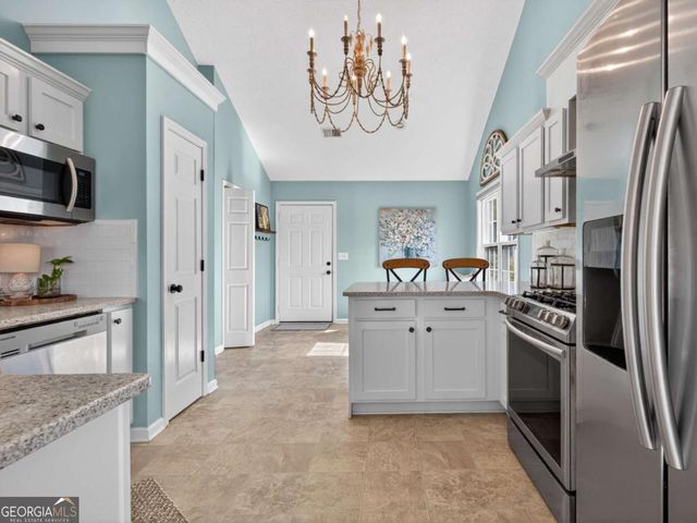 5592 Thistledown Terrace, Sugar Hill, GA 30518