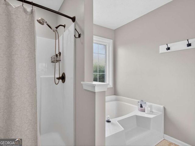 5592 Thistledown Terrace, Sugar Hill, GA 30518