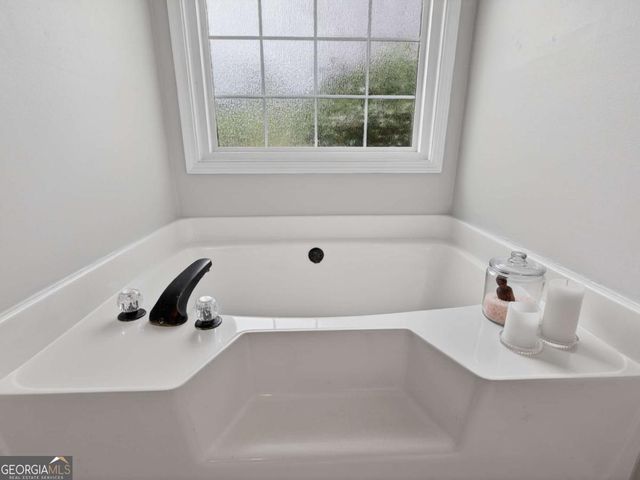 5592 Thistledown Terrace, Sugar Hill, GA 30518