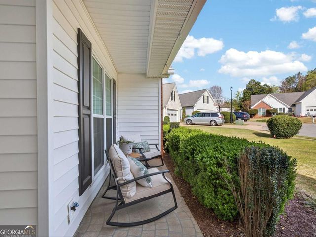5592 Thistledown Terrace, Sugar Hill, GA 30518