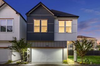 7710 Sky Dweller Drive, Houston, TX 77055