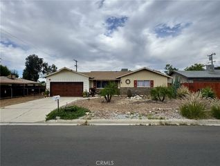 40520 Poppy Drive, Hemet, CA 92544
