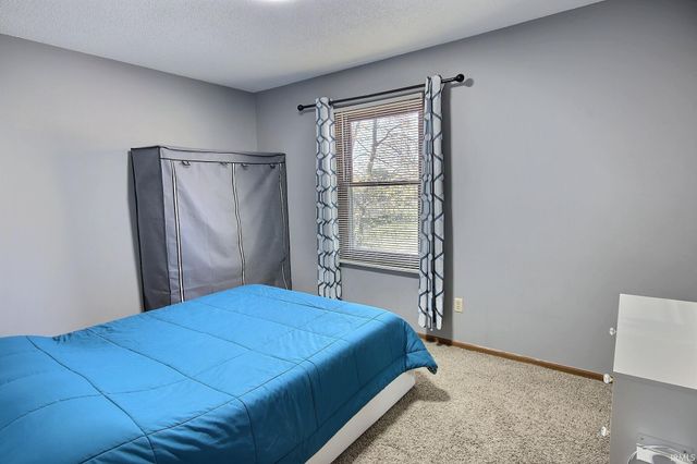 6618 Wood Rim Run, Fort Wayne, IN 46825