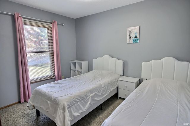 6618 Wood Rim Run, Fort Wayne, IN 46825