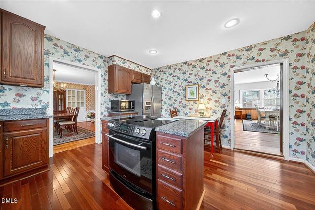 119 N College Street, Youngsville, NC 27596