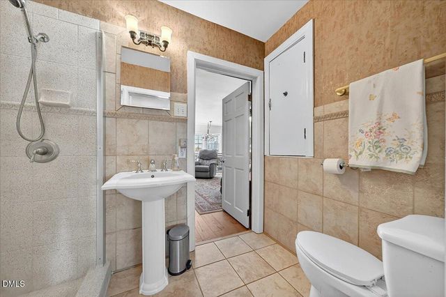 119 N College Street, Youngsville, NC 27596