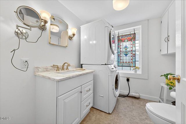 119 N College Street, Youngsville, NC 27596