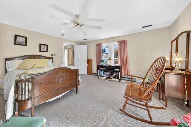 119 N College Street, Youngsville, NC 27596