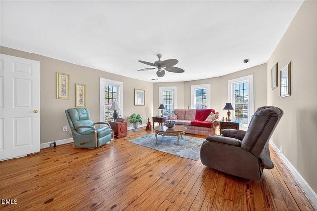 119 N College Street, Youngsville, NC 27596