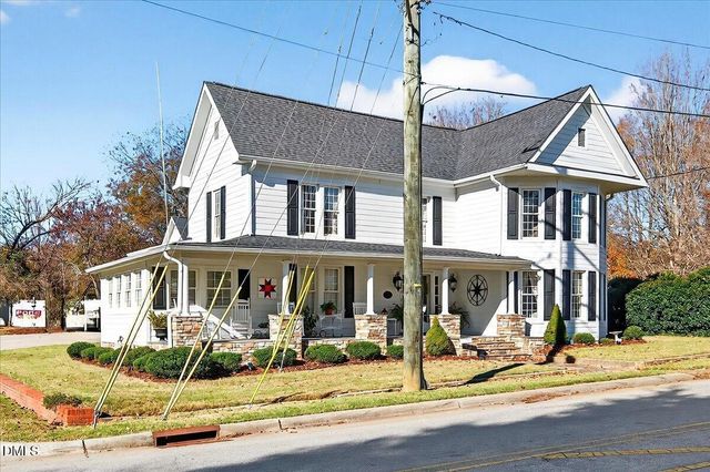 119 N College Street, Youngsville, NC 27596