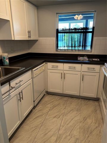 1 WINDRUSH BOULEVARD 24, Indian Rocks Beach, FL 33785