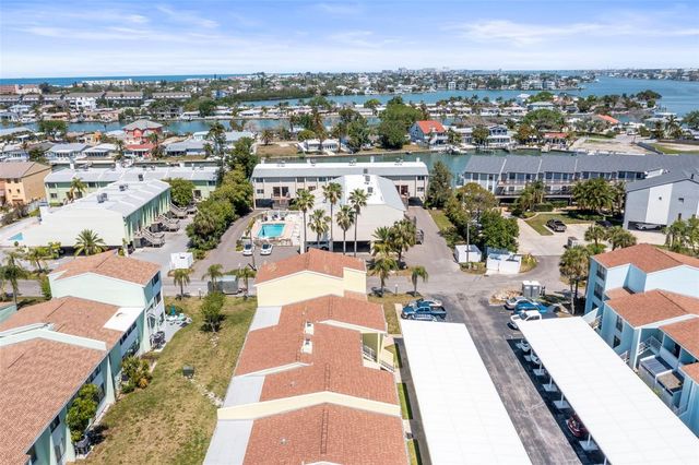 1 WINDRUSH BOULEVARD 24, Indian Rocks Beach, FL 33785