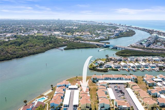 1 WINDRUSH BOULEVARD 24, Indian Rocks Beach, FL 33785