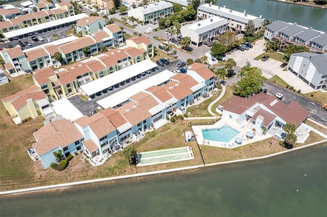 1 WINDRUSH BOULEVARD 24, Indian Rocks Beach, FL 33785