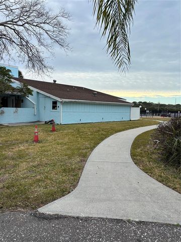 1 WINDRUSH BOULEVARD 24, Indian Rocks Beach, FL 33785