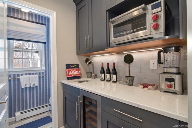 81 N Broadway, Irvington, NY 10533