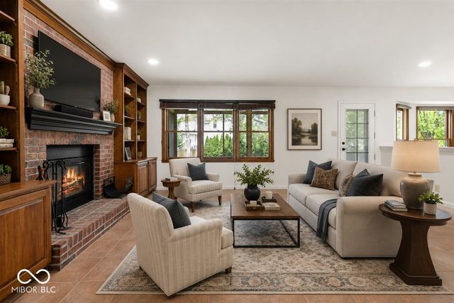 10480 Greenway Drive, Fishers, IN 46037
