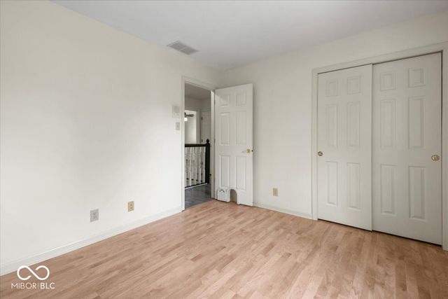 10480 Greenway Drive, Fishers, IN 46037