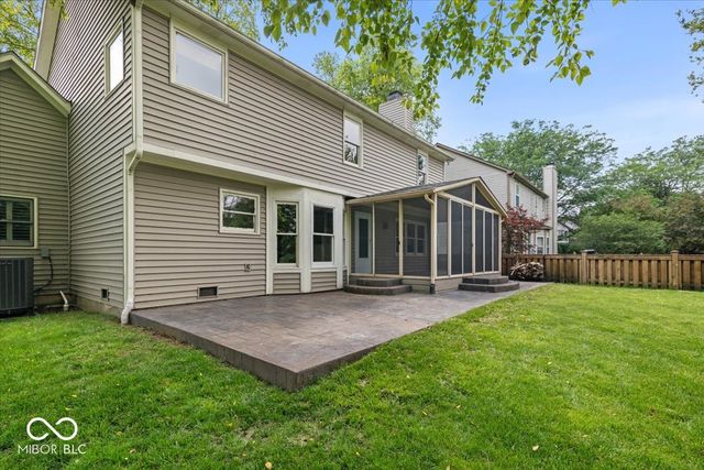 10480 Greenway Drive, Fishers, IN 46037