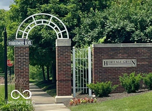10480 Greenway Drive, Fishers, IN 46037