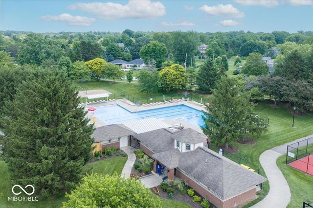 10480 Greenway Drive, Fishers, IN 46037