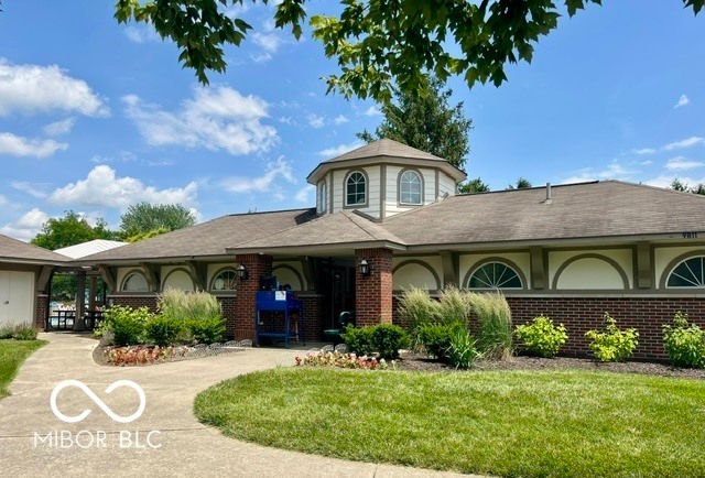 10480 Greenway Drive, Fishers, IN 46037