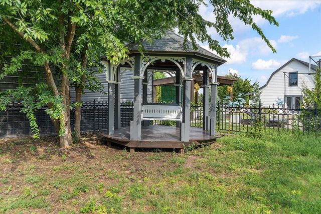 3706 Castle Drive, Rowlett, TX 75089