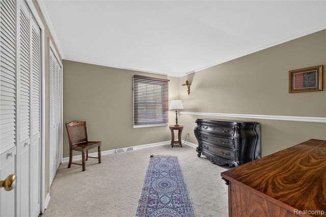 8841 Thorntree Drive, Grosse Ile, MI 48138