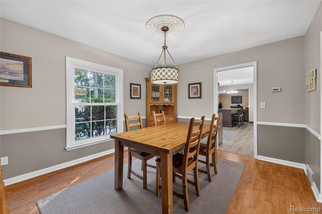 8841 Thorntree Drive, Grosse Ile, MI 48138