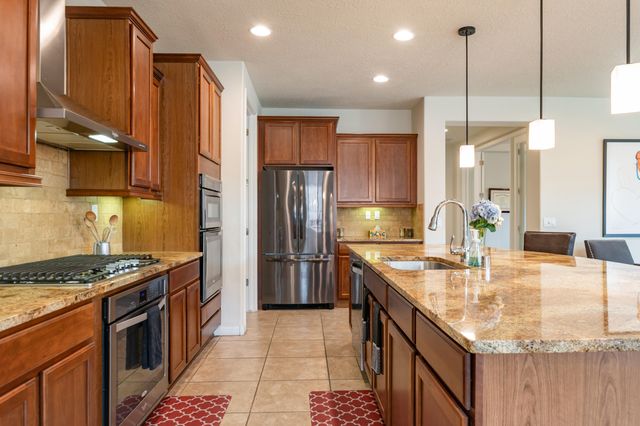 9256 Bear Lake Way NW, Albuquerque, NM 87120