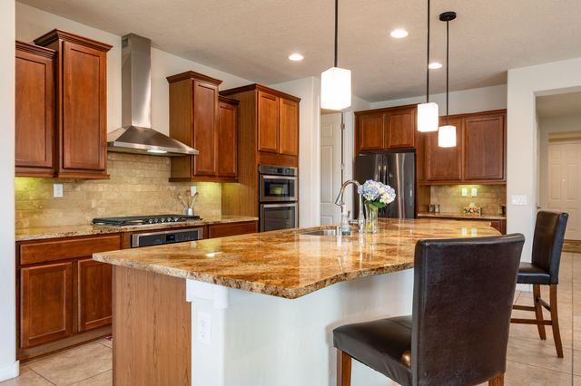 9256 Bear Lake Way NW, Albuquerque, NM 87120