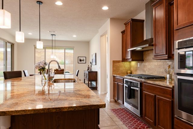 9256 Bear Lake Way NW, Albuquerque, NM 87120