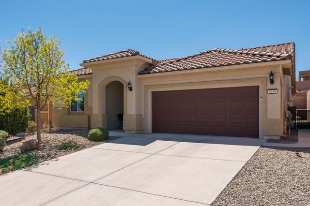 9256 Bear Lake Way NW, Albuquerque, NM 87120