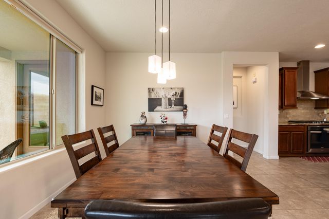 9256 Bear Lake Way NW, Albuquerque, NM 87120