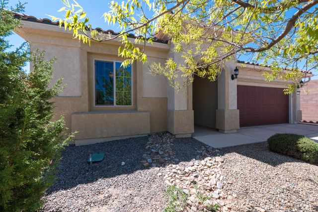 9256 Bear Lake Way NW, Albuquerque, NM 87120
