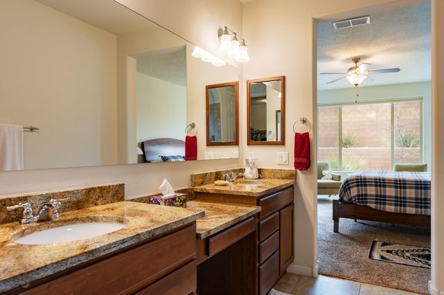 9256 Bear Lake Way NW, Albuquerque, NM 87120