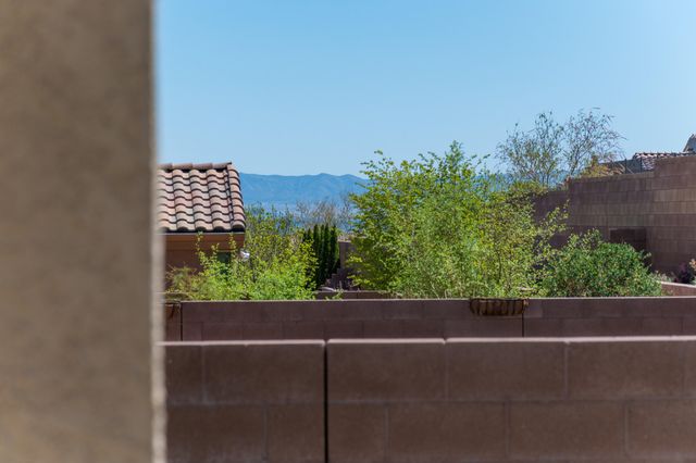 9256 Bear Lake Way NW, Albuquerque, NM 87120