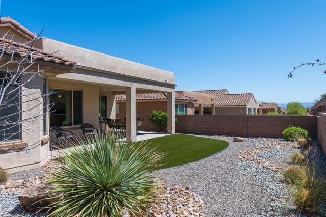 9256 Bear Lake Way NW, Albuquerque, NM 87120