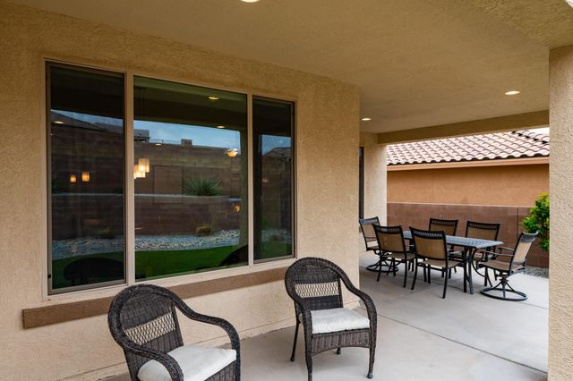 9256 Bear Lake Way NW, Albuquerque, NM 87120