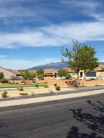 9256 Bear Lake Way NW, Albuquerque, NM 87120