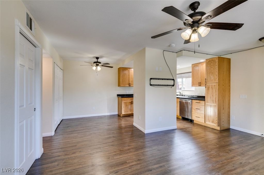 Image 16 of property listing at 4626 Grand Drive 4, Las Vegas, NV 89169