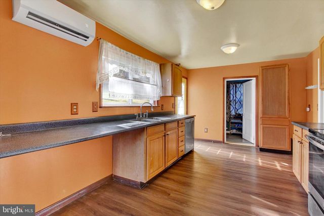 7950 GLENVILLE RD, Glenville, PA 17329