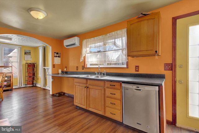 7950 GLENVILLE RD, Glenville, PA 17329