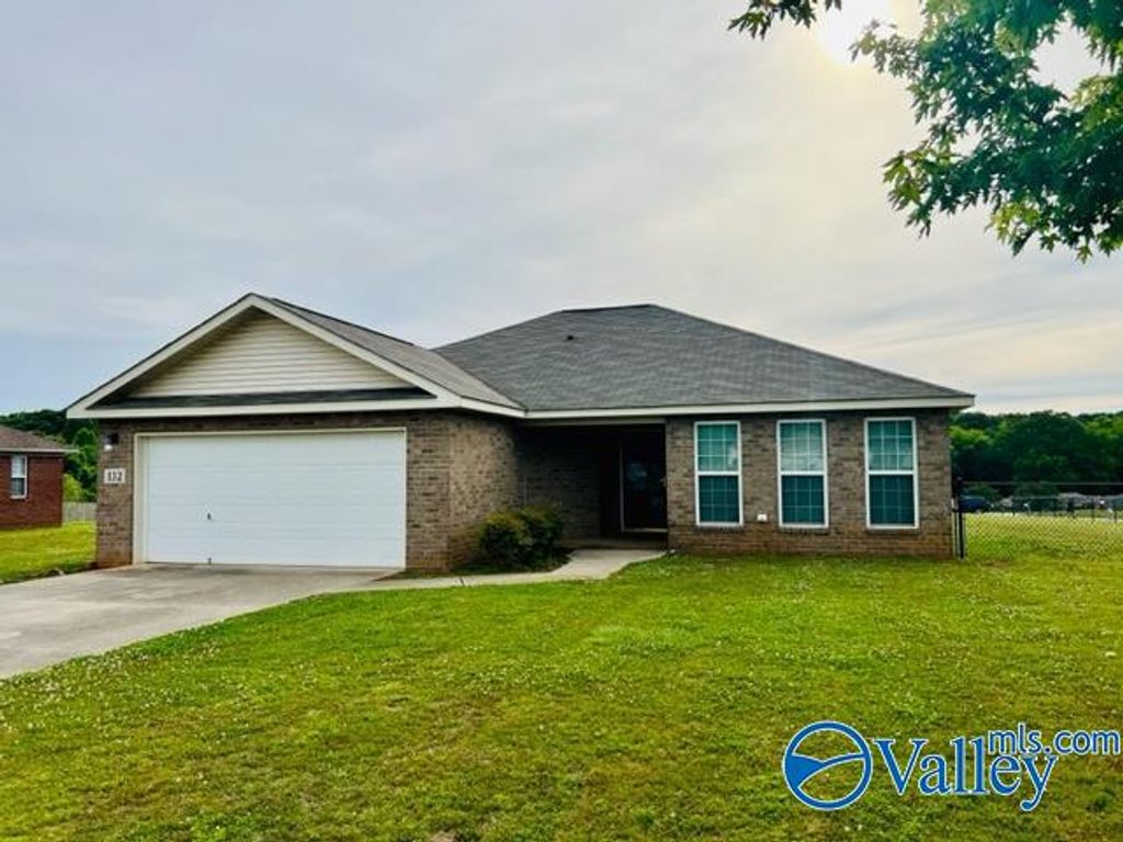 132 Ladd Road, Huntsville, AL 35811