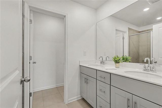 5473 Plain Field Lane, Lilburn, GA 30047