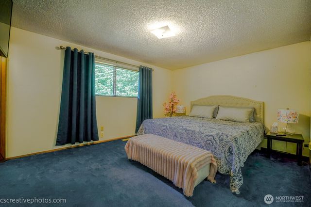 19306 74th Avenue W, Lynnwood, WA 98036