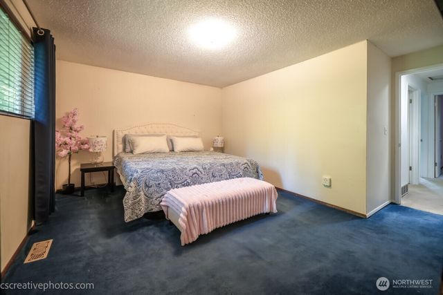 19306 74th Avenue W, Lynnwood, WA 98036